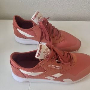 Reebok Women’s Cloud Sneakers burnt orange size 8